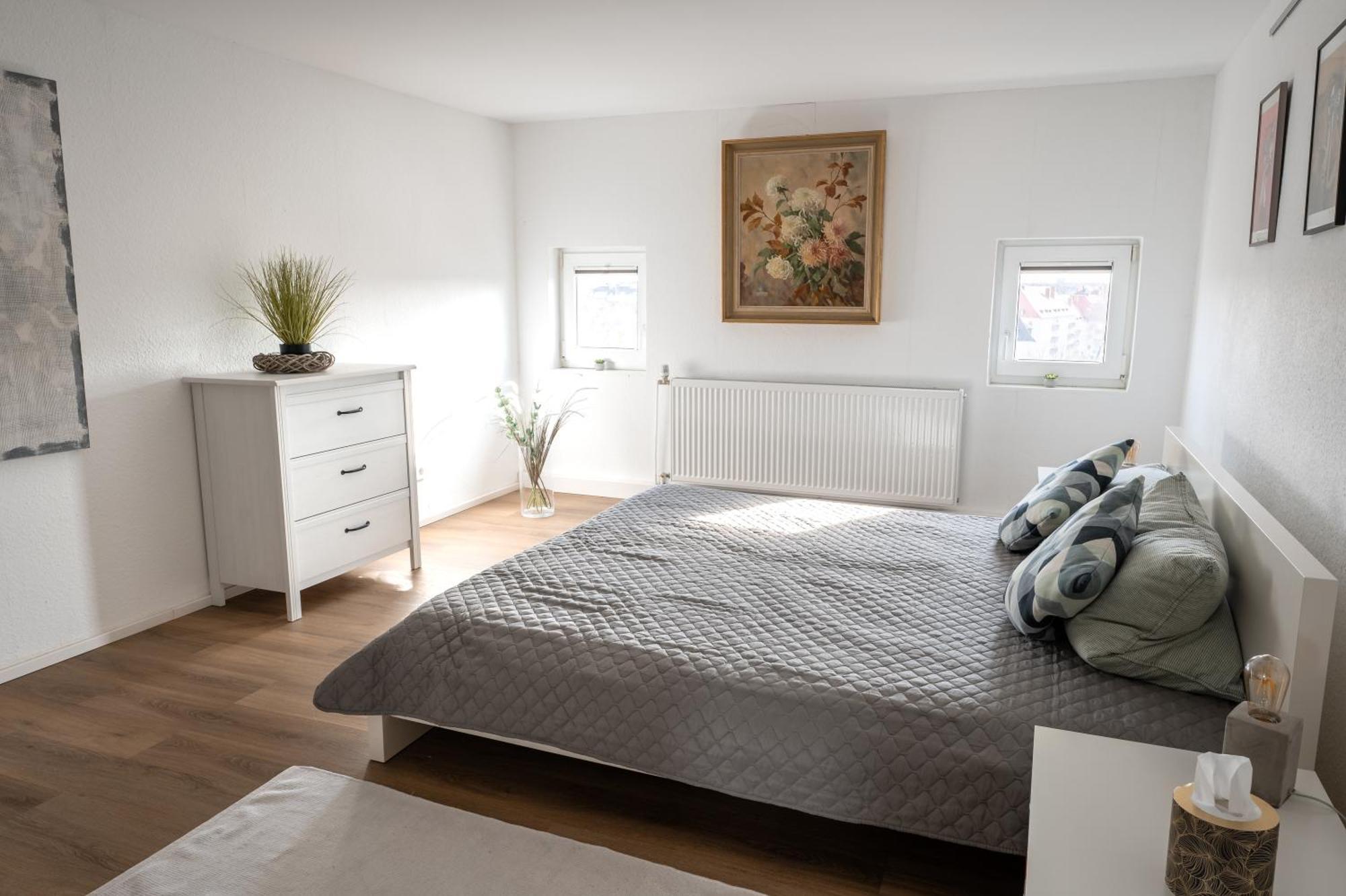 Eich-Penthouse, Zentral Am Stadtwald Mit Ausblick Ueber Die Stadt, 24H Self Check-In, Netflix, Disneyplus Hanovre Extérieur photo
