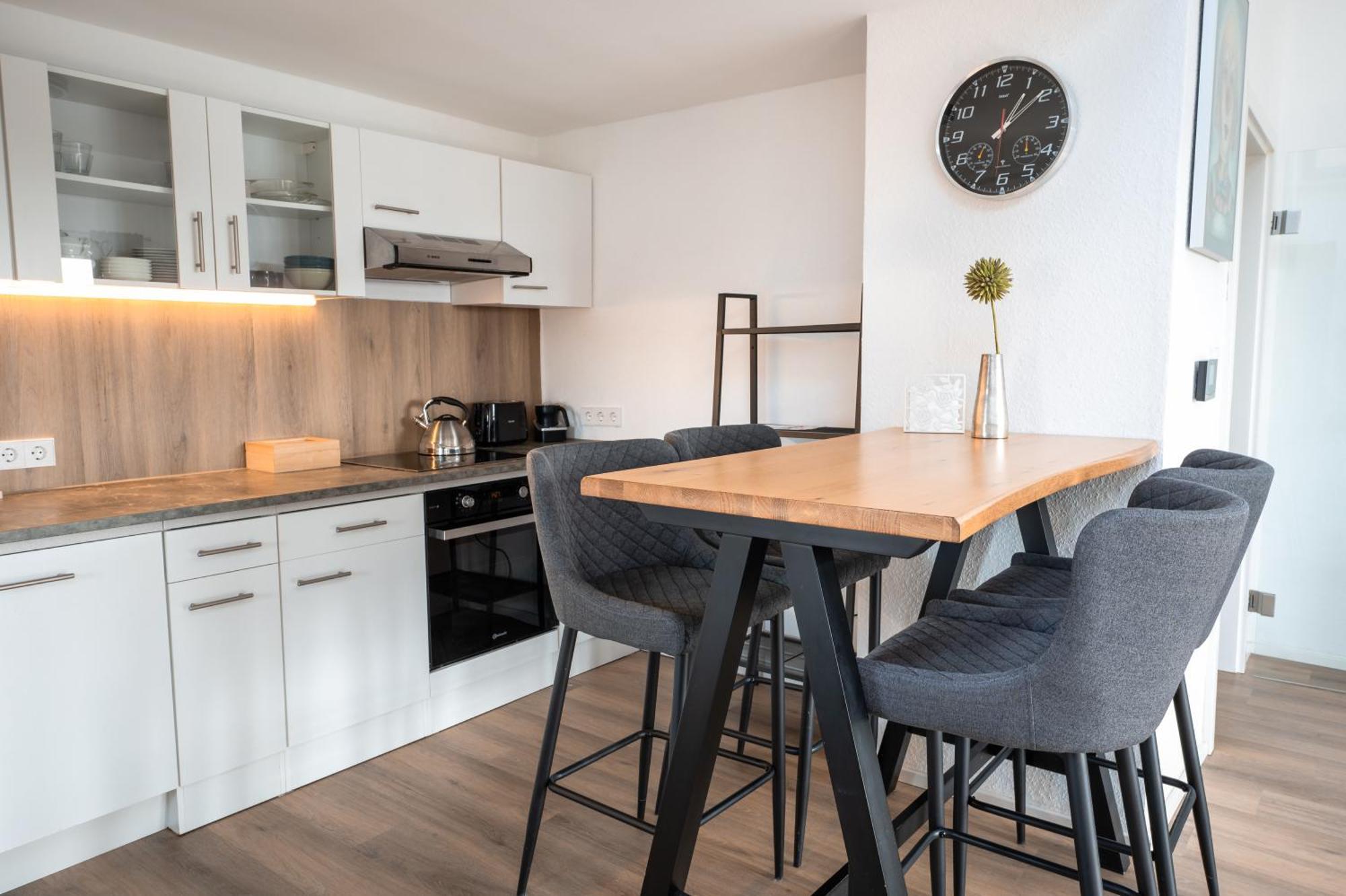 Eich-Penthouse, Zentral Am Stadtwald Mit Ausblick Ueber Die Stadt, 24H Self Check-In, Netflix, Disneyplus Hanovre Extérieur photo
